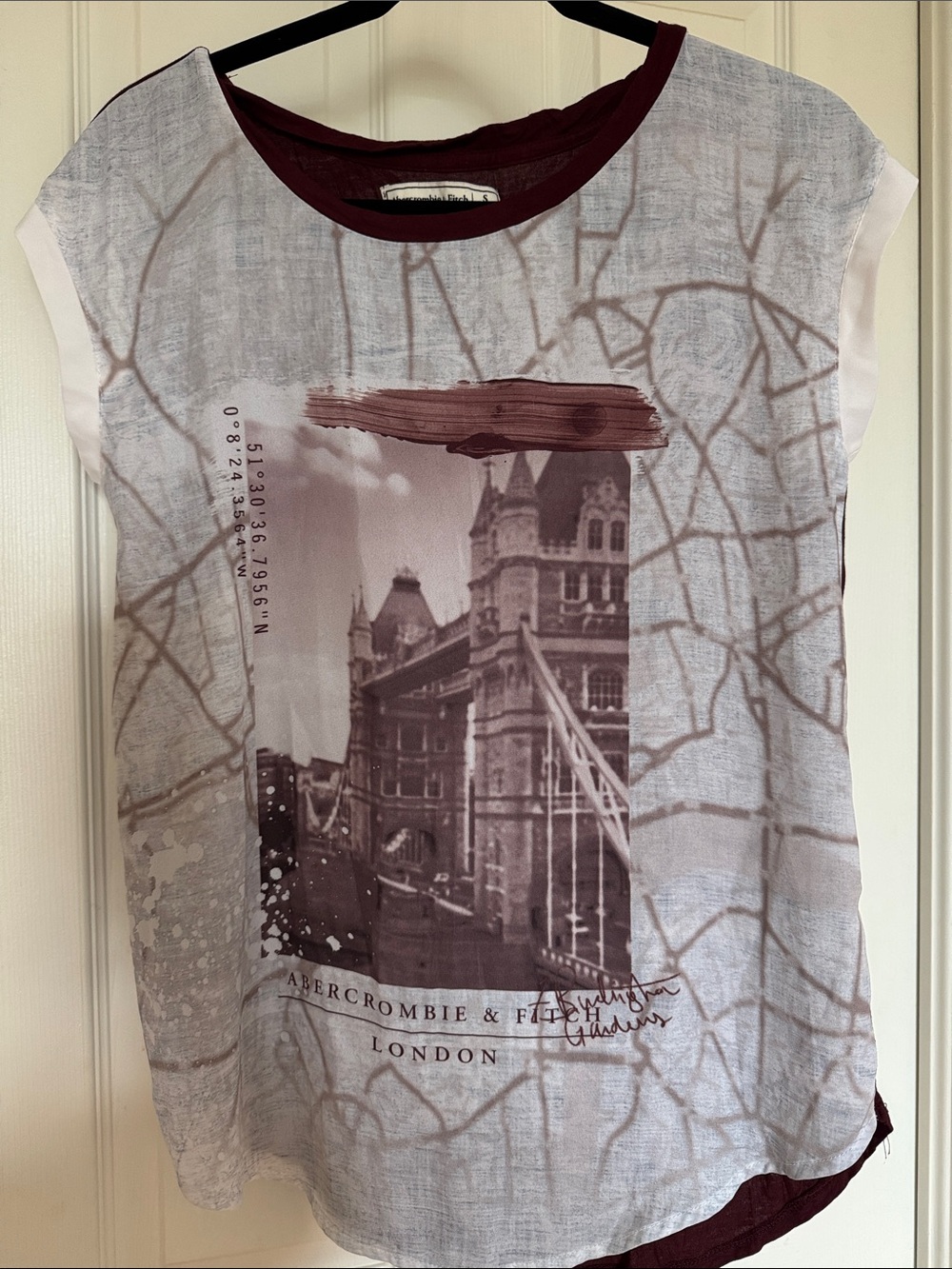 Abercrombie & Fitch White Tee with Maroon Trim and London Photo Graphic